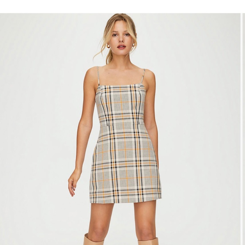 Aritzia Wilfred dress